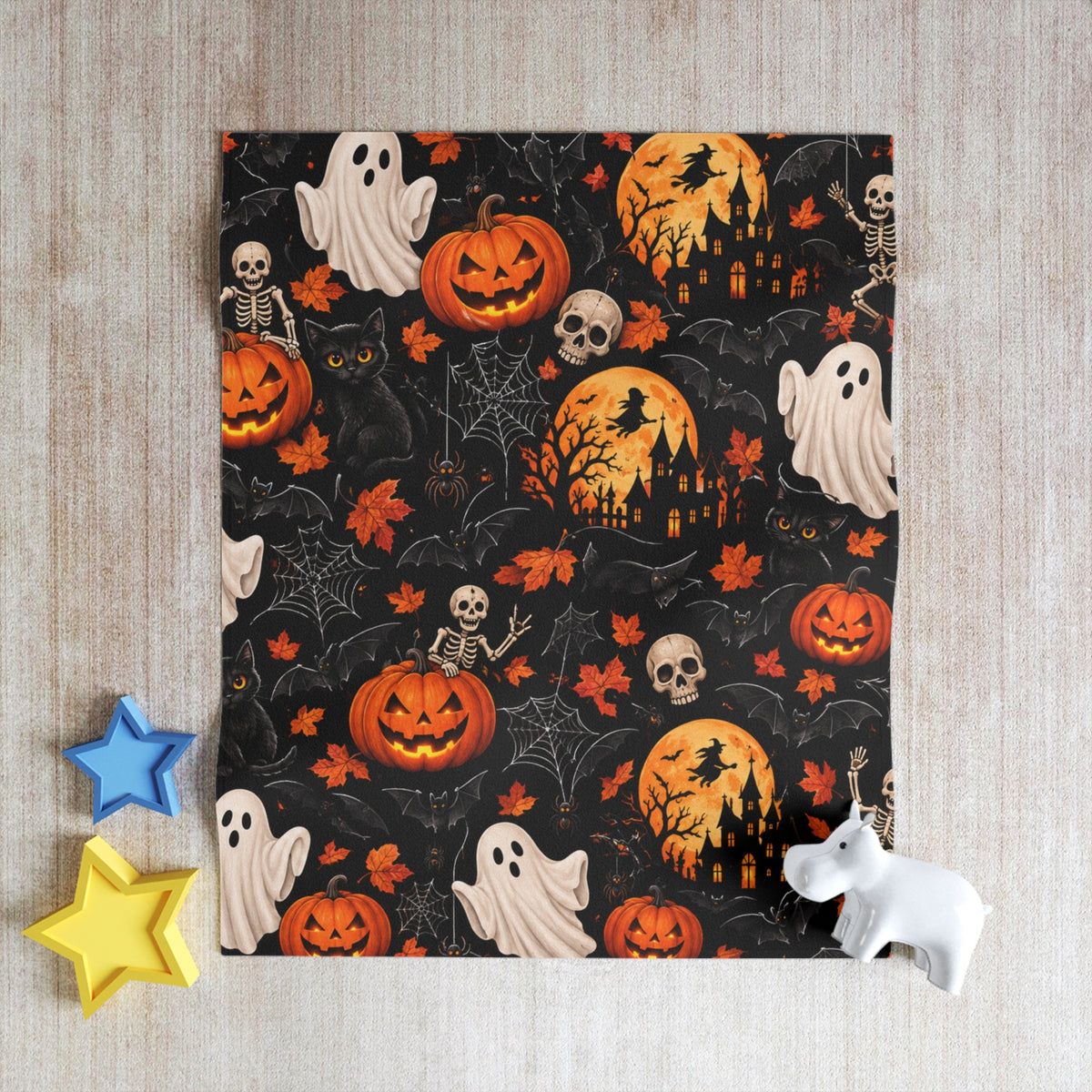 Halloween Cozy Throw Blanket — Pumpkins, Ghosts & Haunted Castle Pattern