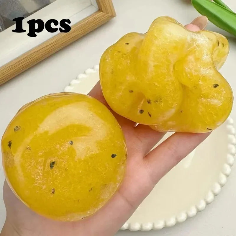 Strawberry Crunchy Squishy Toy, Crispy Sound Stress Ball, Squeeze Fidget Toy, Sensory Decompression Stress Relief Toy